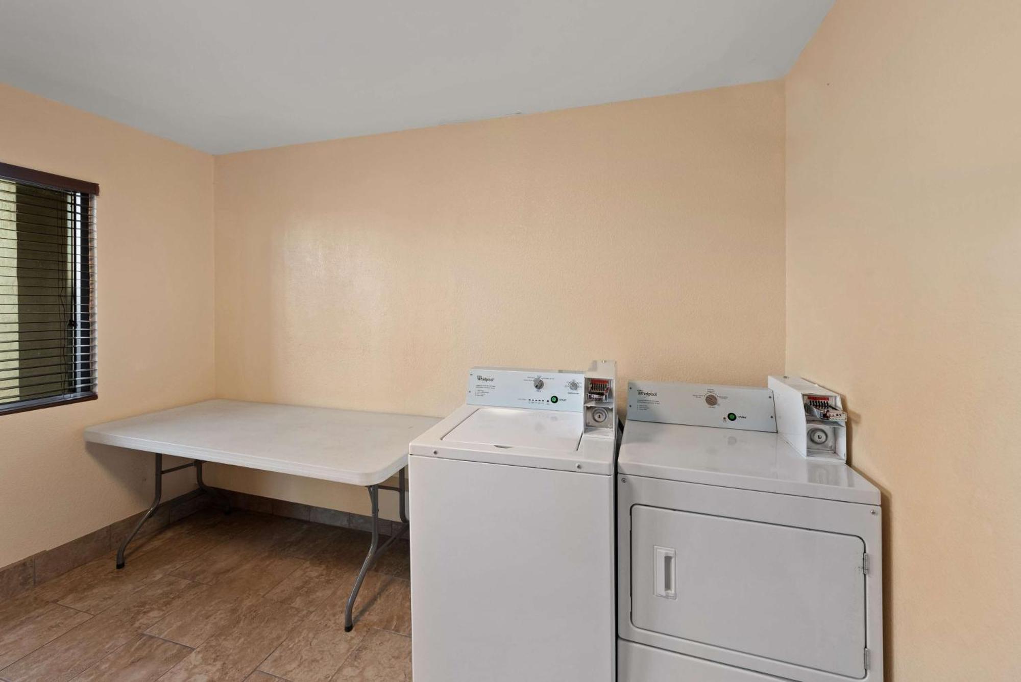 Best Western Executive Inn Grove City Zewnętrze zdjęcie